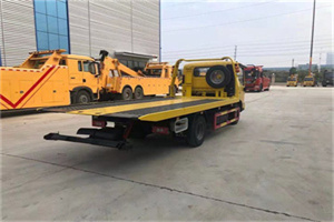 仙霞新村非事故拖车