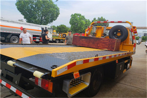 仙霞新村附近拖车电话号码服务